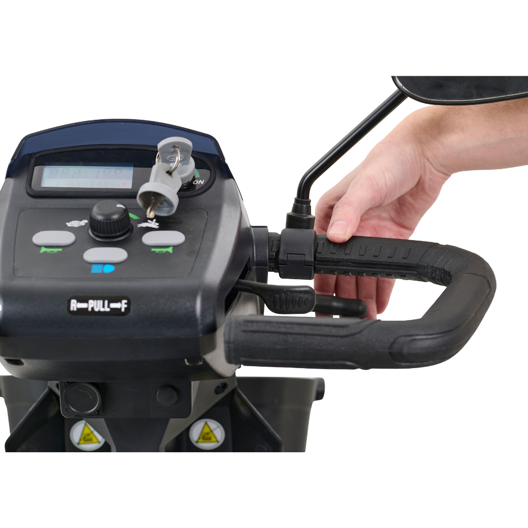 Golden Technologies GC440 Companion 4-Wheel Luxury Full Size Scooters - steering panel